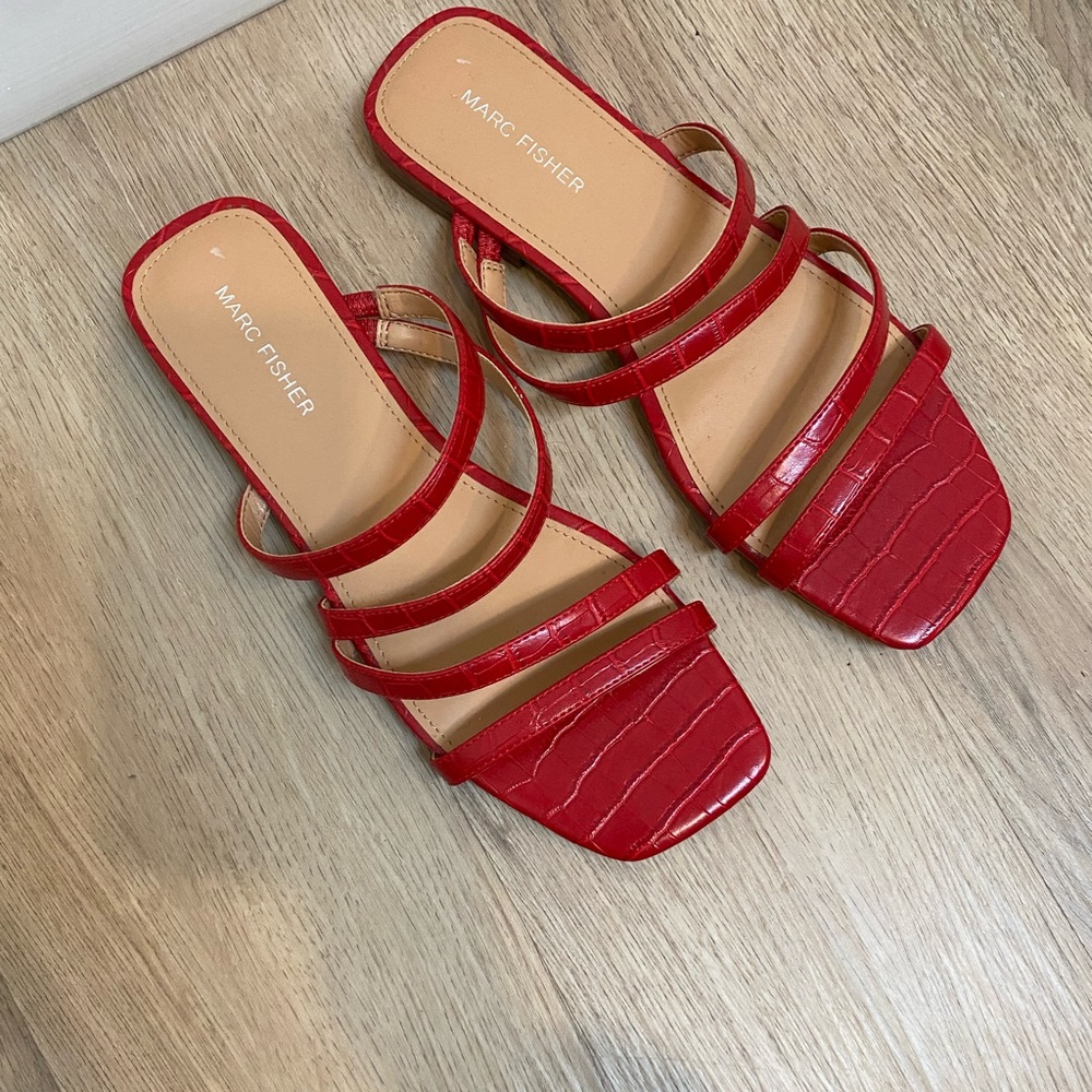 MARC FISHER RED STRAPPY LEATHER SANDALS